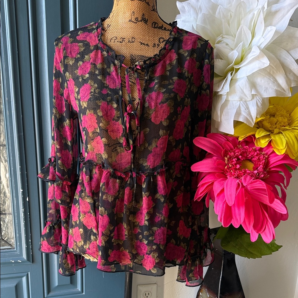 American Eagle Outfitters Black and Pink Floral Blouse